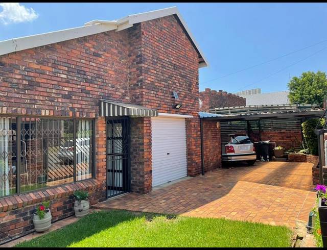 3 BEDROOM HOUSE FOR SALE IN ALBERTVILLE